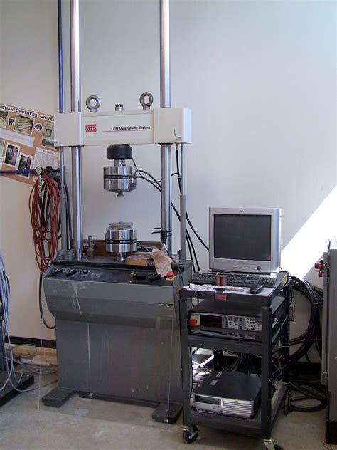 mts 810 material testing equipment